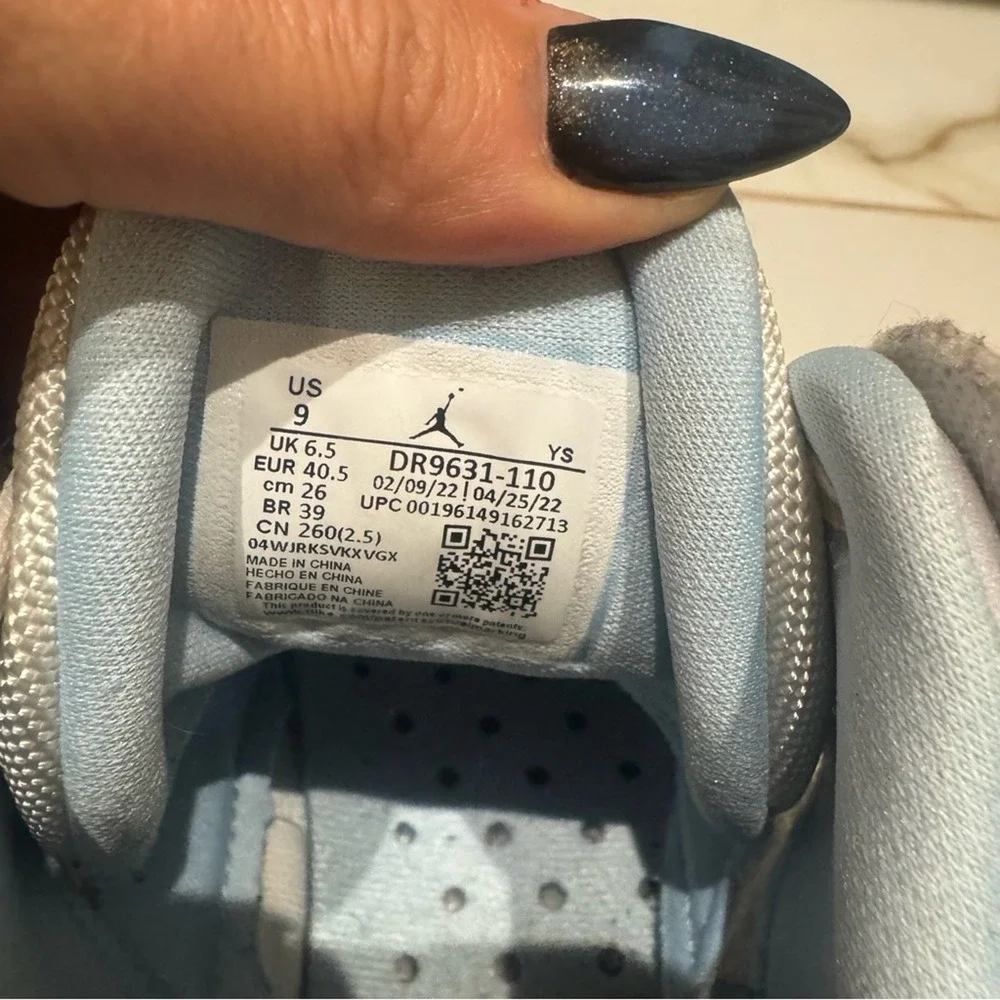 Nike jordan sneakers